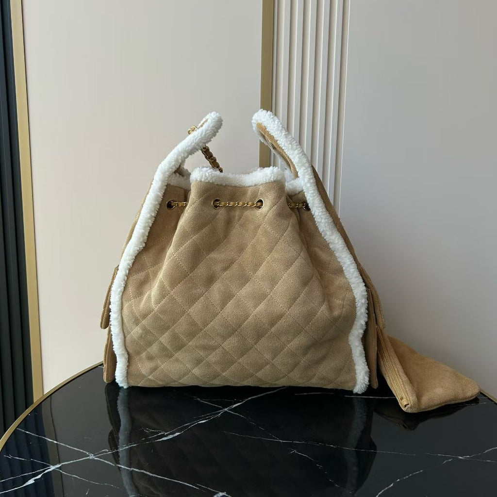 Sac Chanel 22 matelassé avec pochette