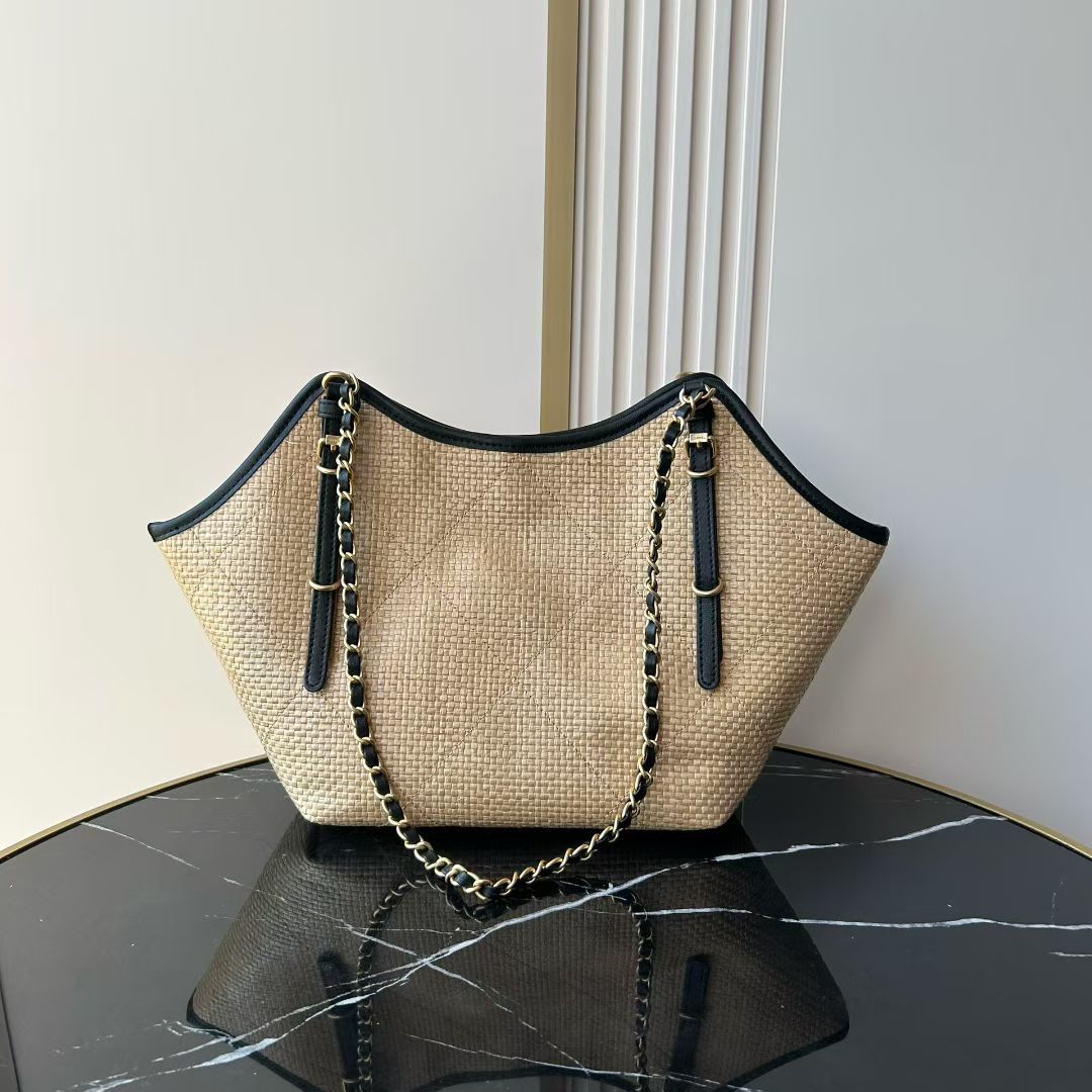 Sac Shopping avec chaîne et logo